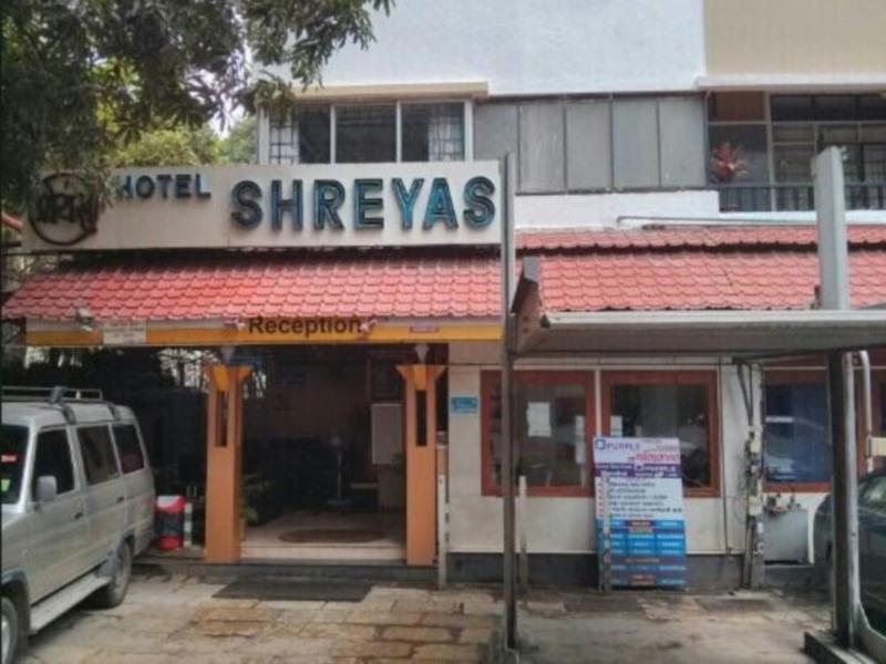 Hotel Shreyas Pune Exterior foto